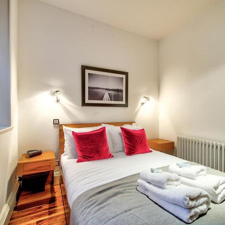 Sumptuous 2Br Apt Next To Edinburgh Castle! Eksteriør billede